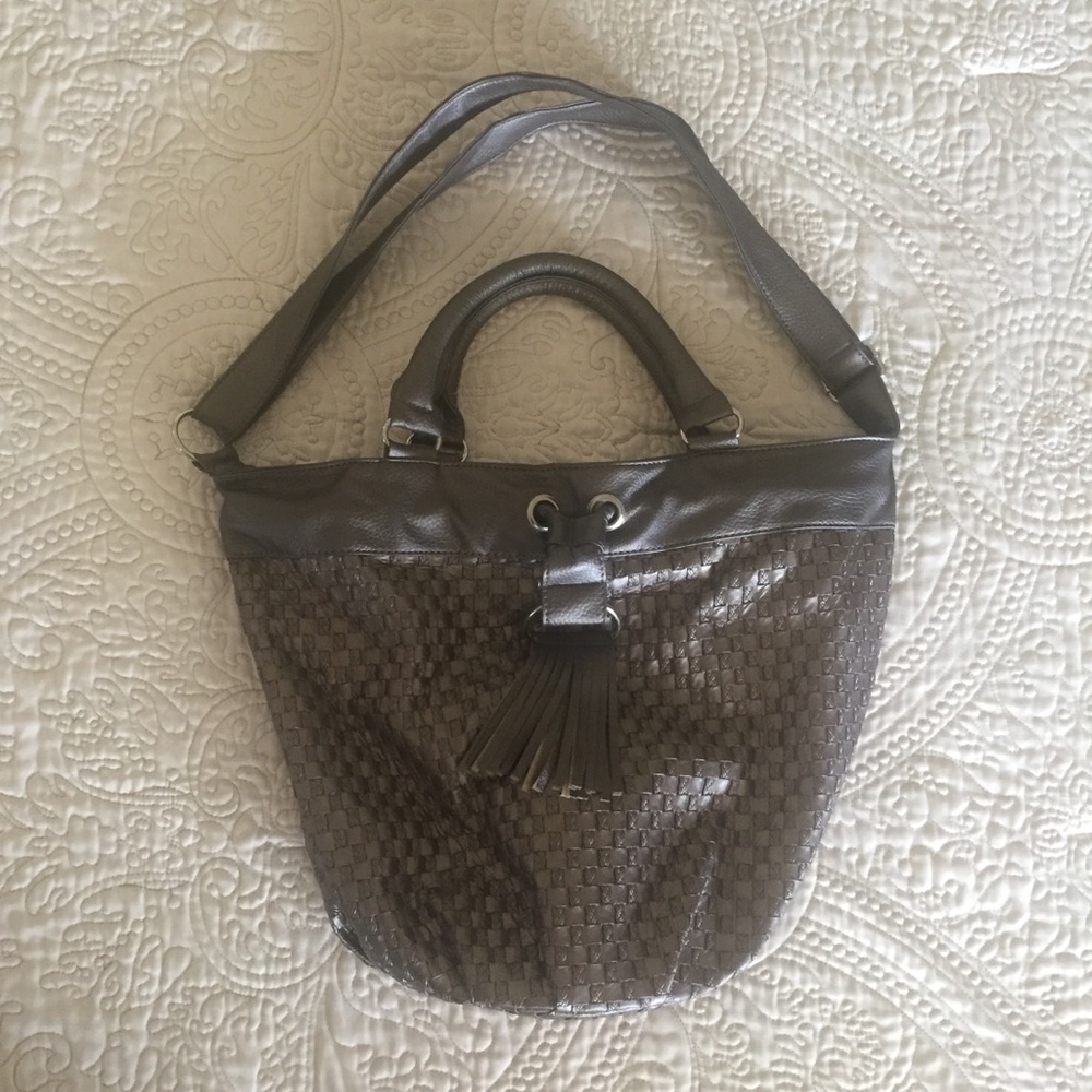 Gray bag / tote